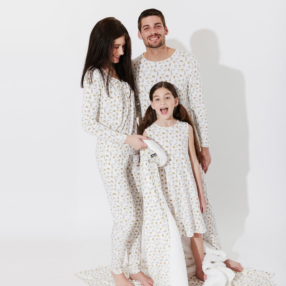 EASWEET Women's Bamboo Viscose Sleepwear Set – Long Sleeve PJs With Jogger Pants, Matching Family Pajamas